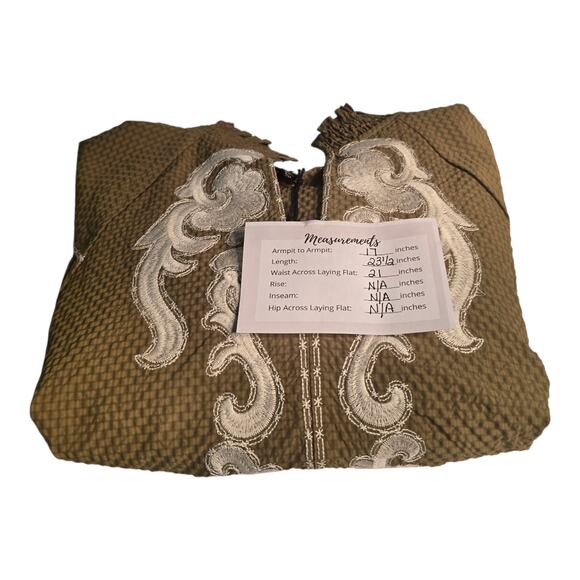 Women's size small "THML" boho-chic Split V-neck, mandarin-style business blouse - Picture 5 of 7